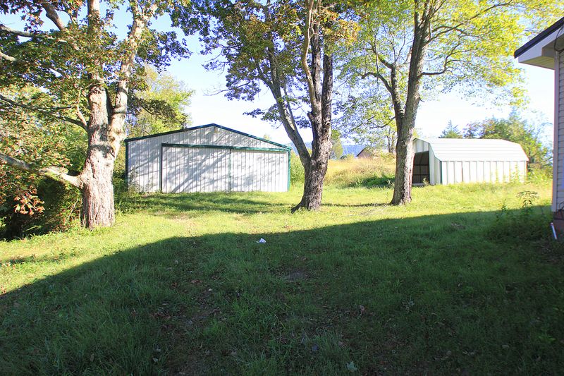 132 Powell Ln, Speedwell, TN 37870