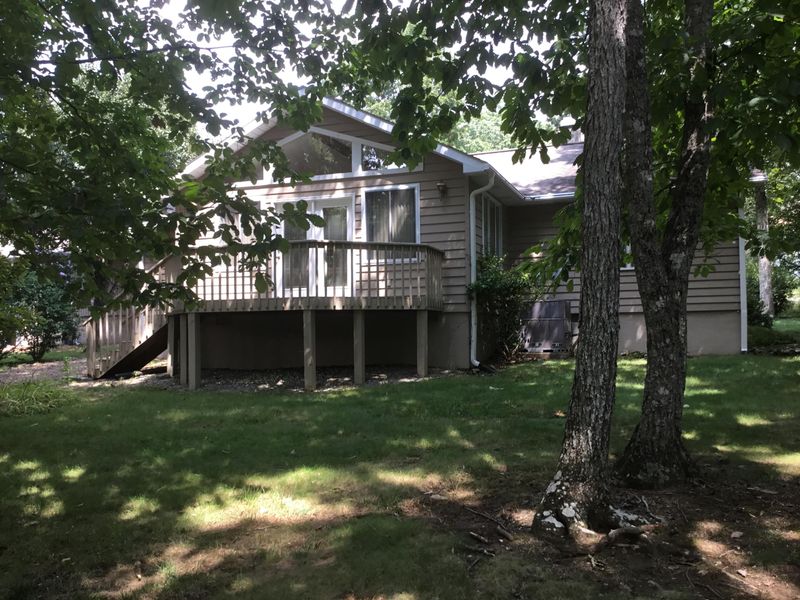 132 Prescott Ln, Crossville, TN 38558