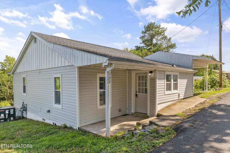 132 Presley Al, Harriman, TN 37748