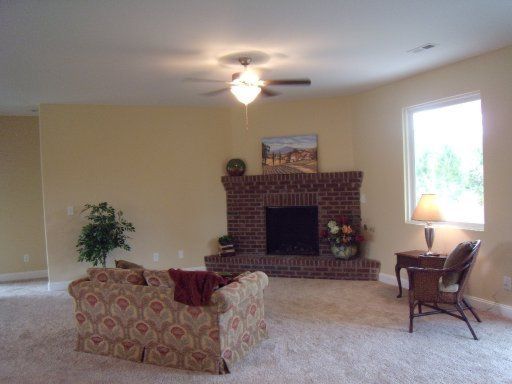 132 Tsuhdatsi Way, Loudon, TN 37774