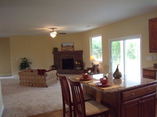 132 Tsuhdatsi Way, Loudon, TN 37774