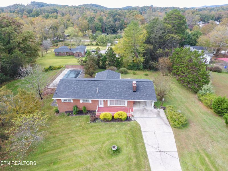 132 Turner Dr, Harriman, TN 37748