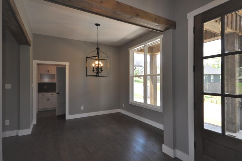 1320 Fox Ridge Dr, Powell, TN 37849