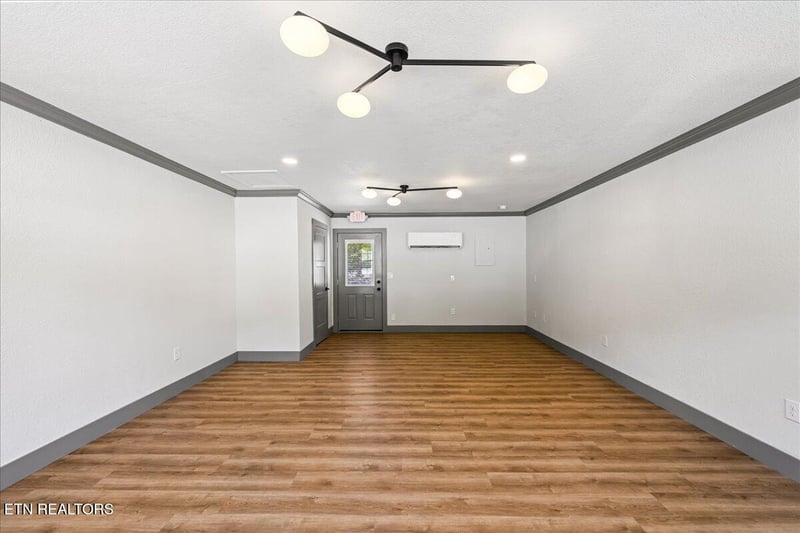 1320 Jacksboro Pike #2, Lafollette, TN 37766