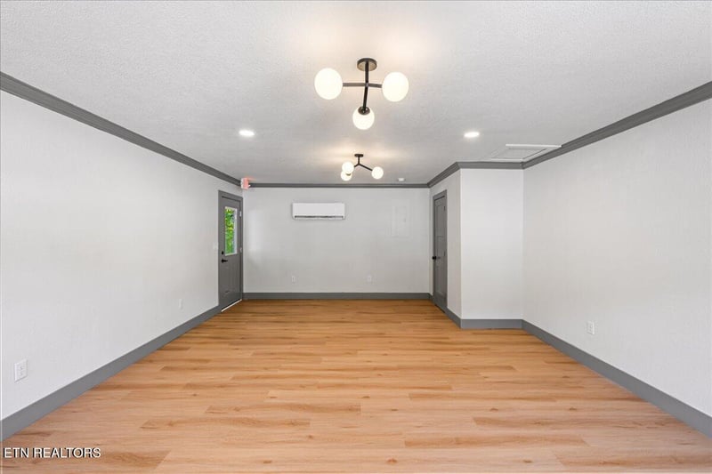 1320 Jacksboro Pike #3, Lafollette, TN 37766