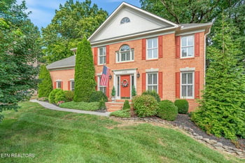 1320 Knightsbridge Dr, Knoxville, TN 37922
