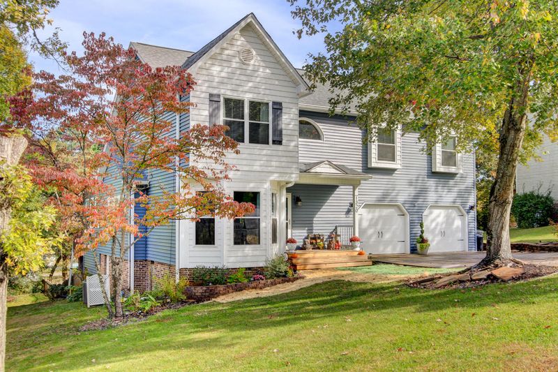 1320 Wenlock Rd, Knoxville, TN 37922