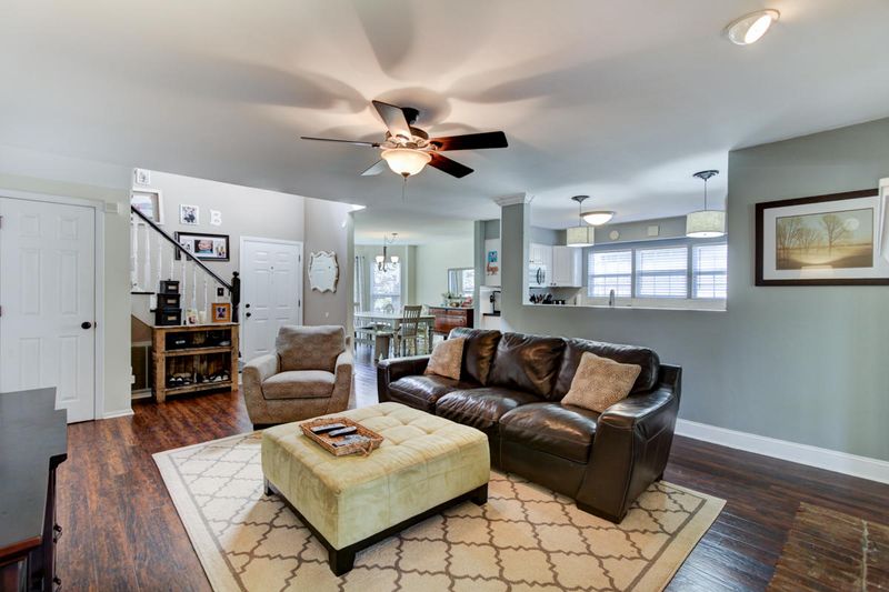 1320 Wenlock Rd, Knoxville, TN 37922