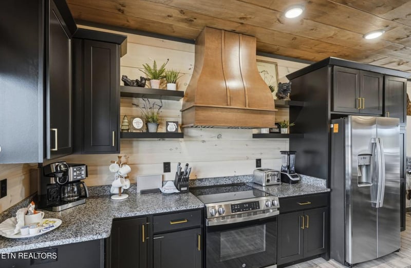 1320 Wildhorse Ridge Way, Sevierville, TN 37862