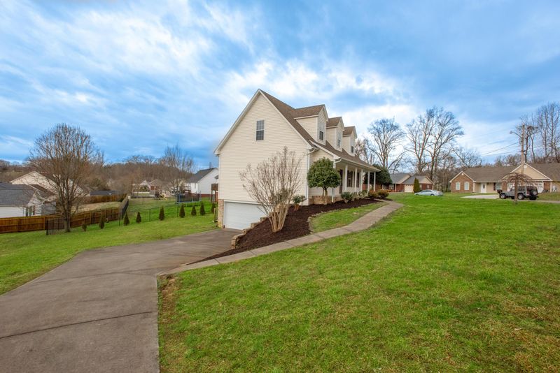 1321 Brookfield Dr, Morristown, TN 37814