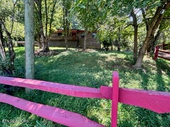 1321 Little Valley Rd, Maynardville, TN 37807