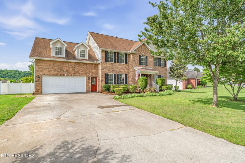 1322 Paxton Dr, Knoxville, TN 37918