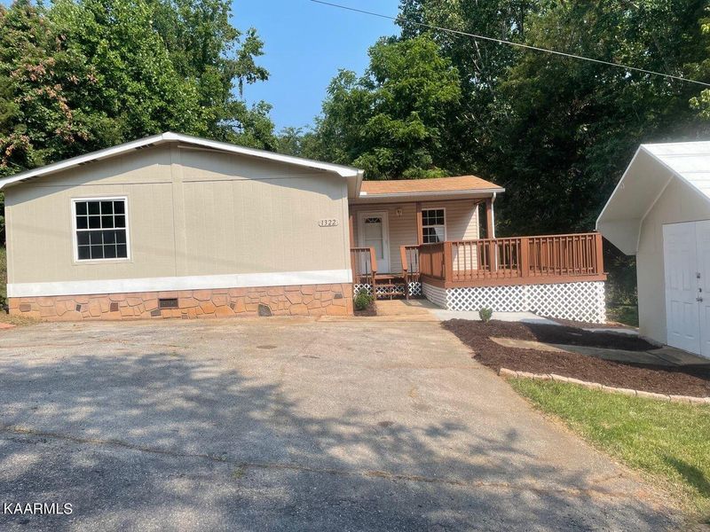 1322 Springfield Dr, Seymour, TN 37865