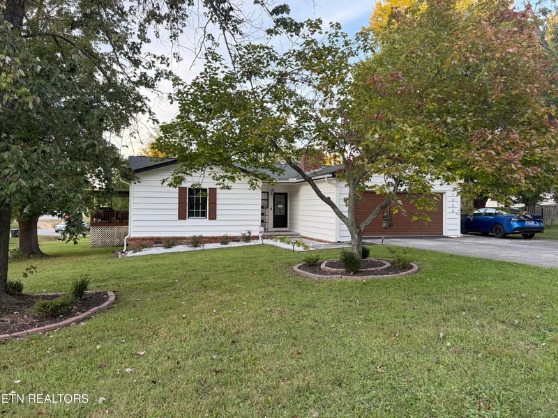 1324 Beechview Dr, Sevierville, TN 37862