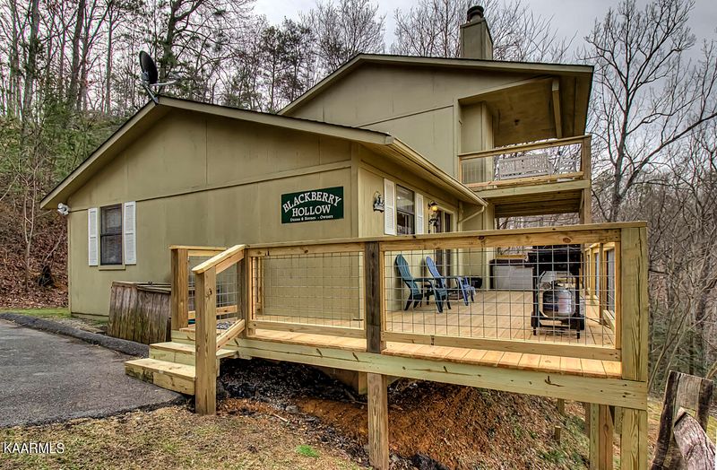 1324 Cupid Way, Sevierville, TN 37876