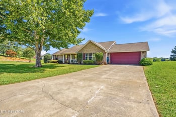 1324 Prairie Pl, Greenback, TN 37742