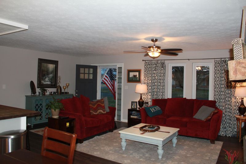 1324 Sunset Park Dr, Seymour, TN 37865