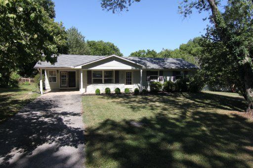 1324 Willman Ln, Knoxville, TN 37919