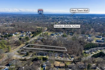1325 Francis Rd, Knoxville, TN 37909