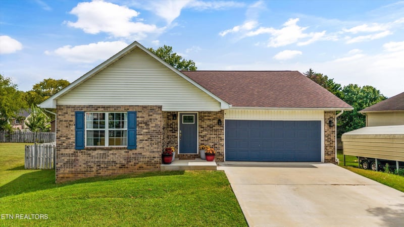 1326 Raulston Rd, Maryville, TN 37803