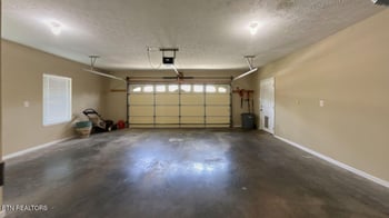 1327 Chatam Ridge Ln, Knoxville, TN 37932
