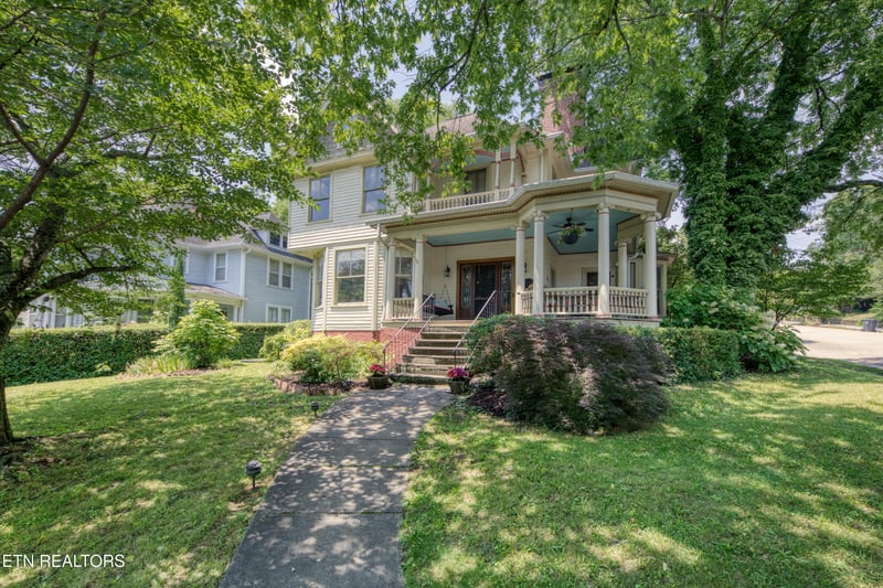 1329 Armstrong Ave, Knoxville, TN 37917