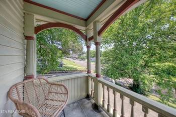 1329 Armstrong Ave, Knoxville, TN 37917