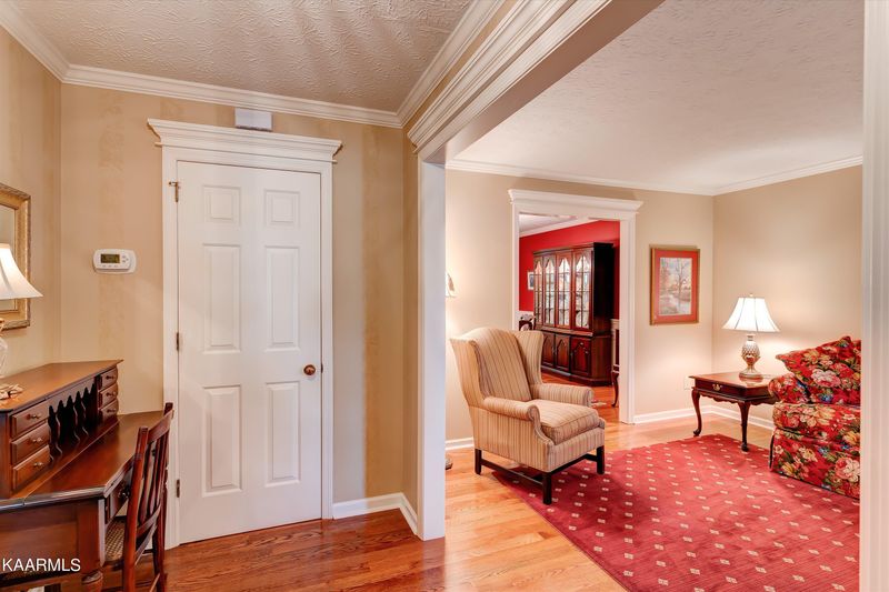 1329 Candlewick Rd, Knoxville, TN 37932