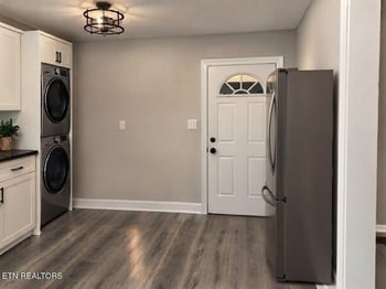 1329 Francis Rd, Knoxville, TN 37909