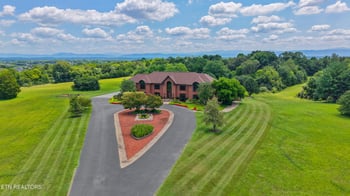 1329 W Hunt Rd, Maryville, TN 37801