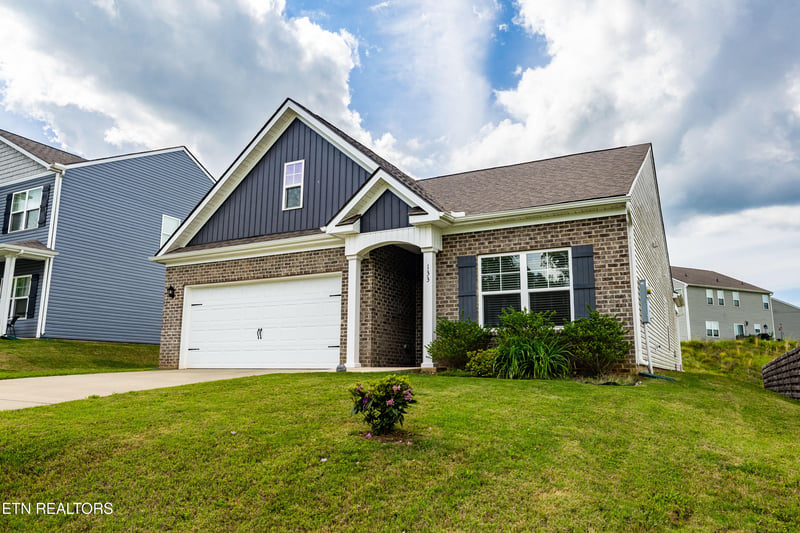 133 Ashe Ave, Lenoir City, TN 37771