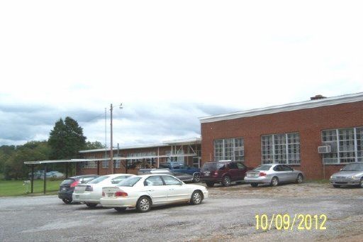 133 Ballplay School Rd, Tellico Plains, TN 37385