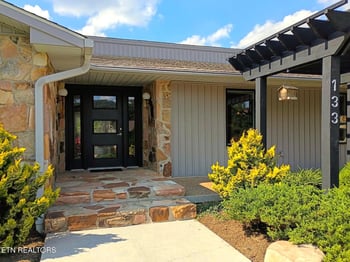 133 Baltimore Dr, Oak Ridge, TN 37830