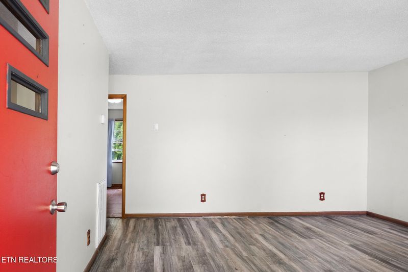 133 Bunch Ln, Clinton, TN 37716