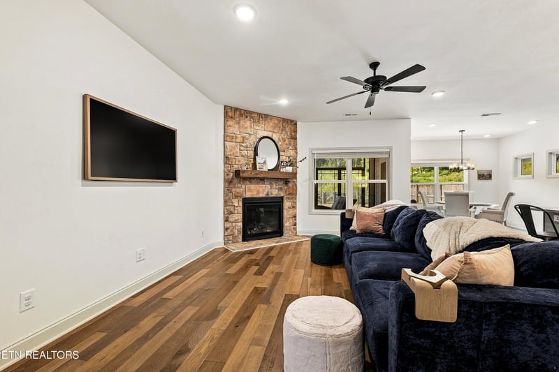 133 Forest Creek Pkwy, Oak Ridge, TN 37830