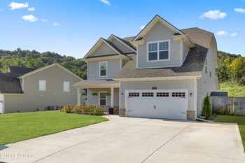 133 Forest Creek Pkwy, Oak Ridge, TN 37830
