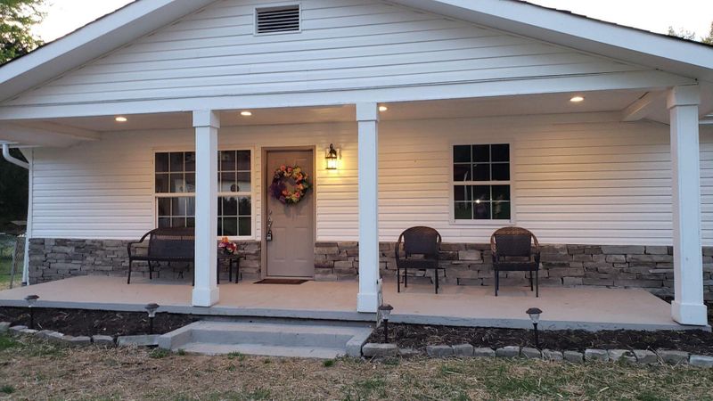 133 Hamilton Ave, Lenoir City, TN 37771