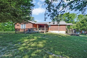 133 Hickory Flats Rd, Harriman, TN 37748