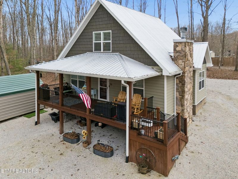133 Ivy Ln, Helenwood, TN 37755