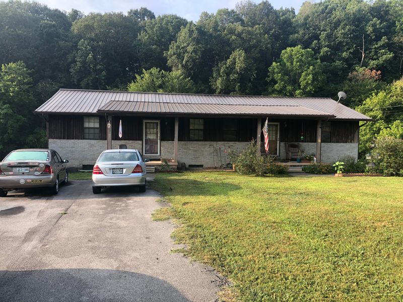 133 Leach Ln, Clinton, TN 37716