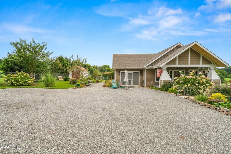 133 Mcclung Rd, Madisonville, TN 37354