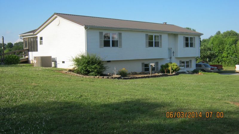 133 N Fork Rd, Madisonville, TN 37354