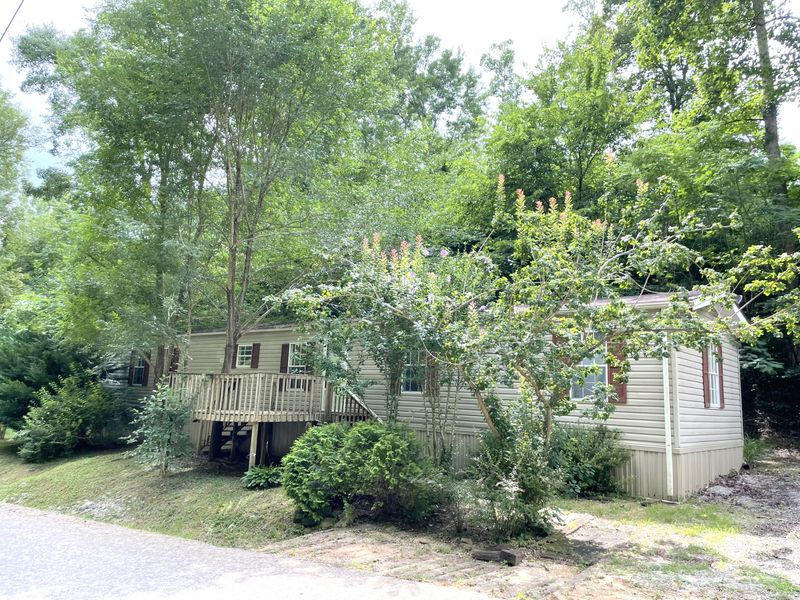 133 Pearl Dr, Lafollette, TN 37766