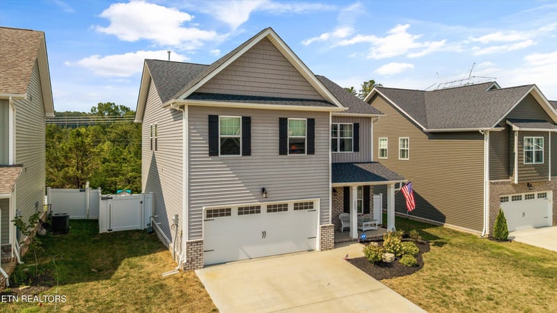 133 Songberry St, Oak Ridge, TN 37830