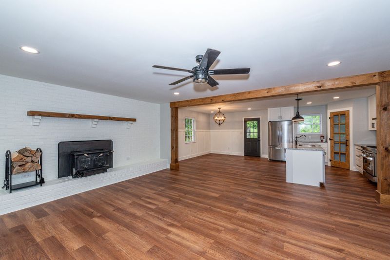133 Sweet Tea Ln, Greenback, TN 37742