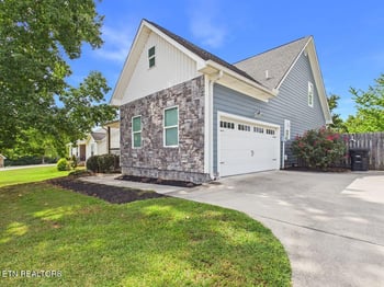 133 Timber Creek Dr, Athens, TN 37303