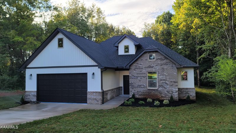 133 Utsesti Ln, Loudon, TN 37774