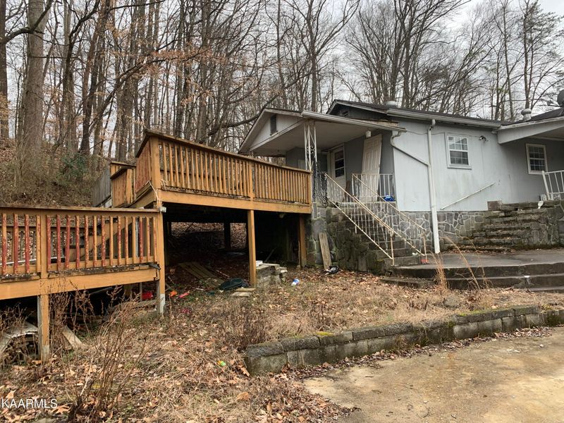 133 Yarnell Rd, Clinton, TN 37716