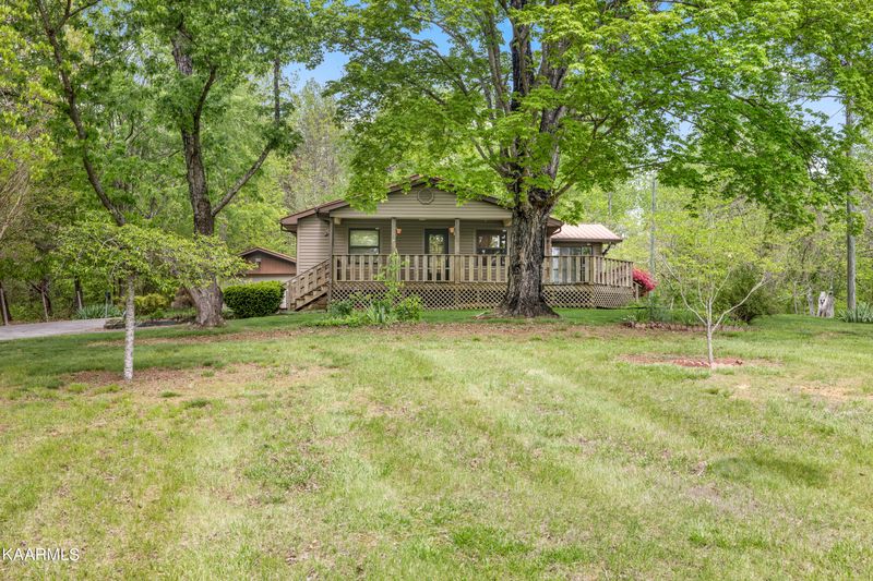 1330 Sugar Loaf Rd, Sevierville, TN 37876