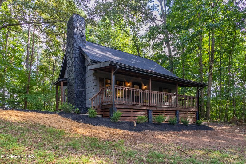 1331 Ida Ln, Knoxville, TN 37920
